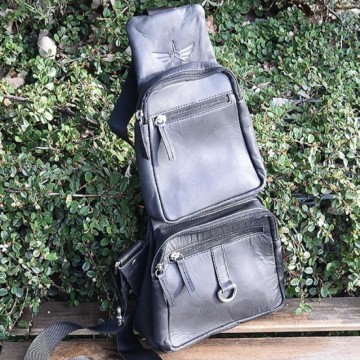 Kožený crossbag Federico "Krídla" čierny
