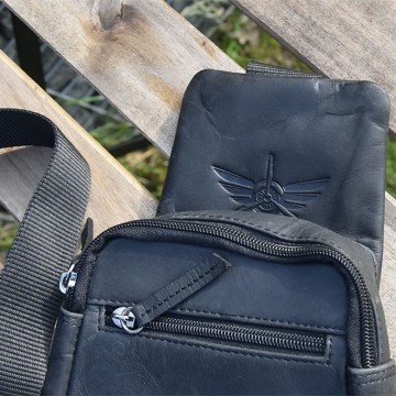 Kožený crossbag Federico "Krídla" čierny